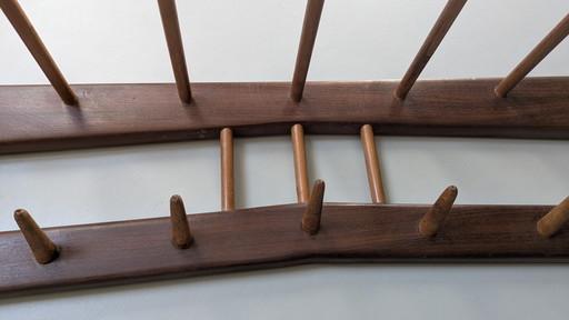 Electimeufa coat rack