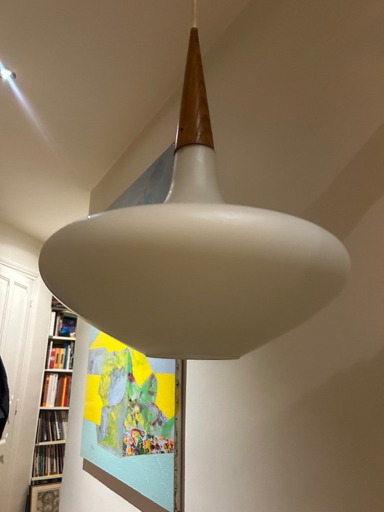 Louis Kalff Hängelampe aus Teakholz und Opalglas – Pendelleuchten, Wood (photo 5 of 8)