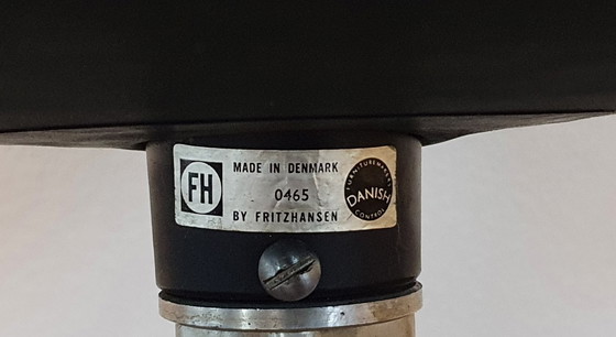 Image 1 of Frits Hansen swan chair in zwart nubuck leder in hoogte instelbaar uit 1965