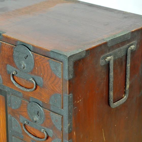 Image 1 of Cassettiera giapponese Tansu, circa 1890