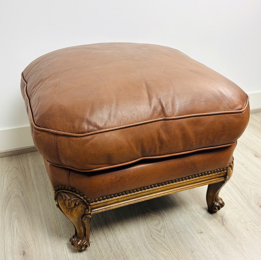 Vintage leren voetenbank Queen Anne‑stijl met cabriole‑poten