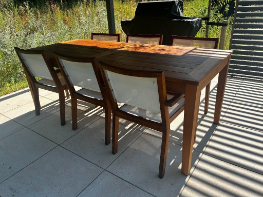 Conjunto de jardín de teca Regatta de Crate & Barrel (mesa y 6 sillas) – tuinsets, Wood