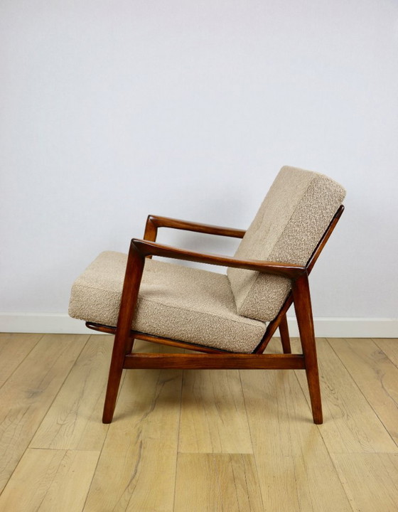 Poltrona PRL "Stefan" in rovere, beige vintage - tessuto bouclé dorato - 3 pezzi disponibili – Axel Concept (photo 3 of 9)