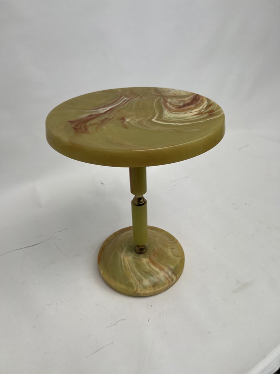 Image 1 of table d'appoint vintage en onyx