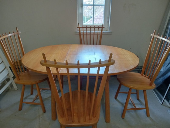 Image 1 of Table avec 4 chaises des années 1960