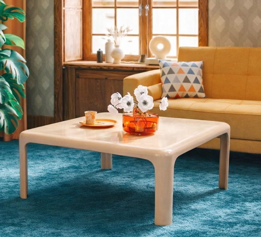 Tavolino da caffè Artemide Giano anni '70 – Design italiano Space Age in ABS – 70×70 cm – Firmato