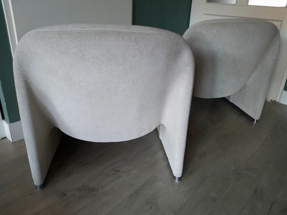 Image 1 of 2 chaises Artifort Alky