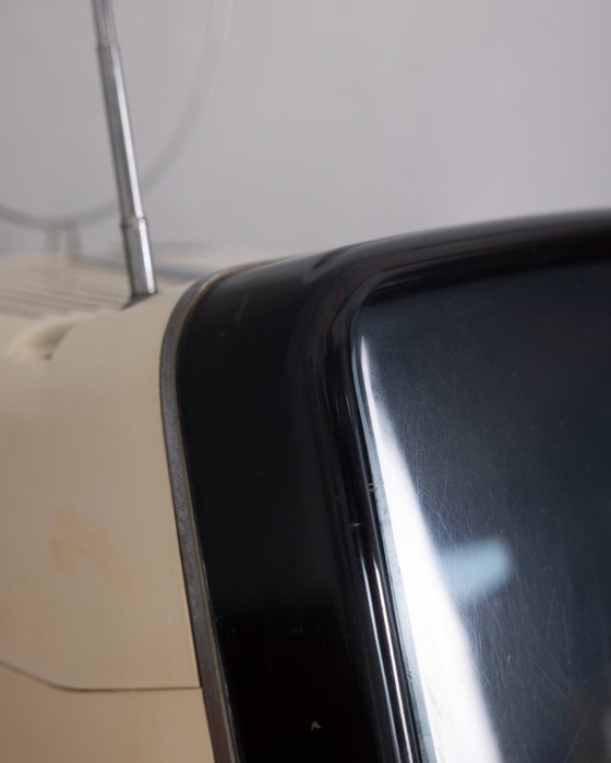 Televisore Algol 11 di Marco Zanuso e Richard Sapper per Brionvega, anni '60 – Mobili TV, Plastic (photo 4 of 11)
