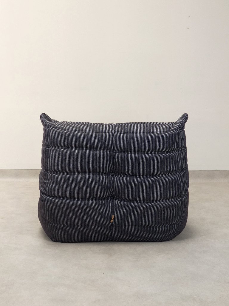 Ligne Roset Togo - 1 seater & pouf - blue | Benches second-hand
