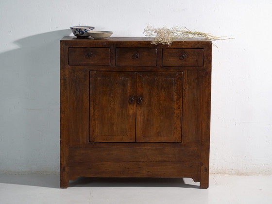 Grenen dressoir met drie laden en twee deuren – China, circa 1950 (photo 38 of 40)