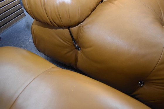 Image 1 of Sofá y reposapiés de diseño modular Camaleonda exclusivo de C&B Italia