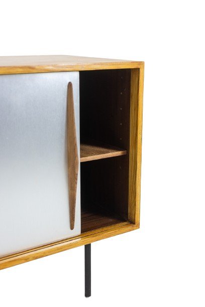 Image 1 of Aparador bajo de fresno con puertas correderas, años 60