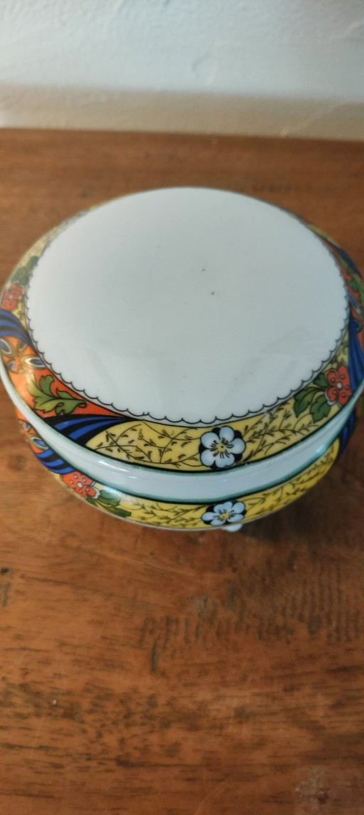 Boîte à bonbons Victoria no. 433/1781422