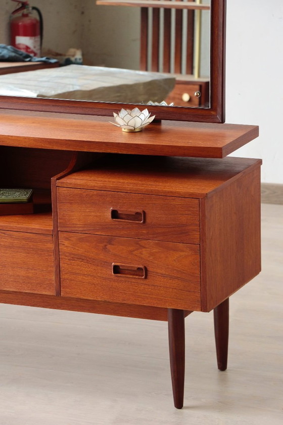 Image 1 of Toletta inglese vintage degli anni '60 – Design di metà secolo