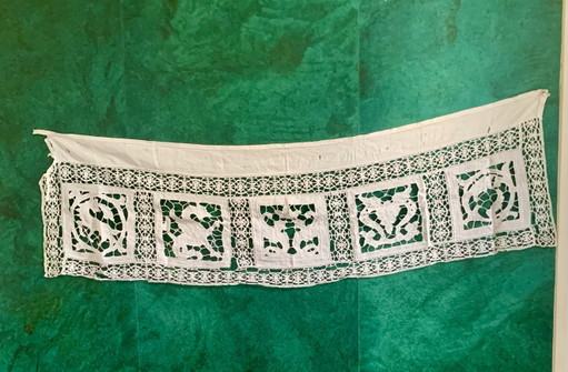 Antique Lace Frieze, Cut Stitch, Exceptional Bestiary 18th/19th Century – wanddecoratie, Other