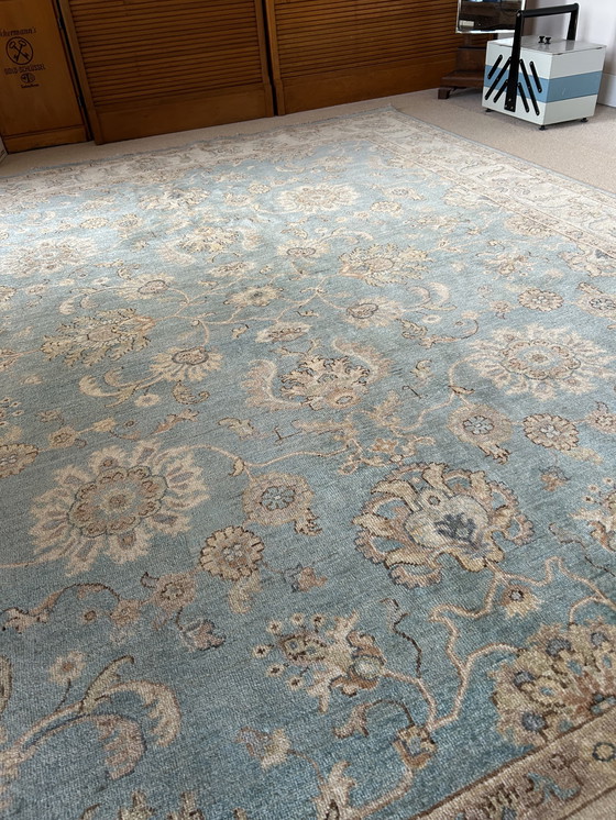 Image 1 of Alfombra Ziegler azul claro de 2,5 x 3 metros.