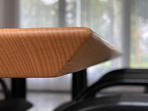 Zoom Z4 dining table, 200 x 90 cm, solid beech top, round black metal legs