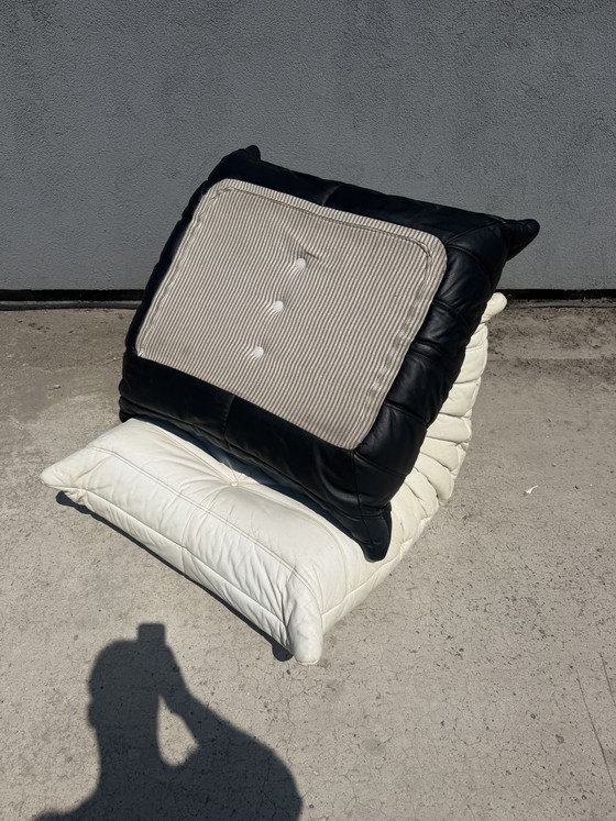 Image 1 of 100 % authentisches Ligne Roset Togo 1-teiliges Set + Pouf, originales schwarz-weißes Leder