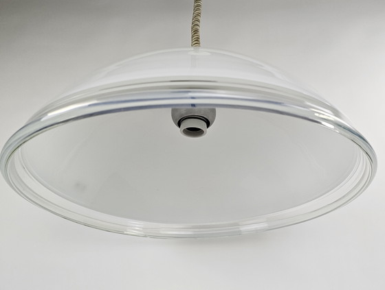 Image 1 of Lampada a sospensione italiana in vetro satinato con bordo trasparente
