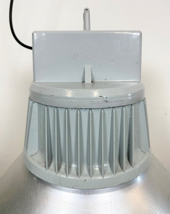 Image 1 of Große industrielle Aluminium-Pendelleuchte von Elektrosvit, 1960er Jahre