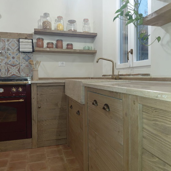 Image 1 of MASSGEFERTIGTE MASSIVHOLZKÜCHE