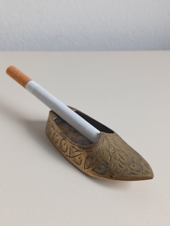 Image 1 of Vintage shoe-shaped ashtray, brass, India, Mid Century, free shipping