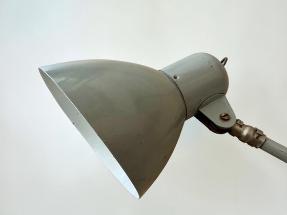 1950er Industrielle SIS-Licht Gelenkarm-Arbeitsleuchte - Ausgezeichneter Zustand (photo 10 of 16)