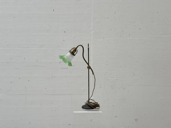 Image 1 of Art Nouveau table lamp made of brass and frosted glass, circa 1910