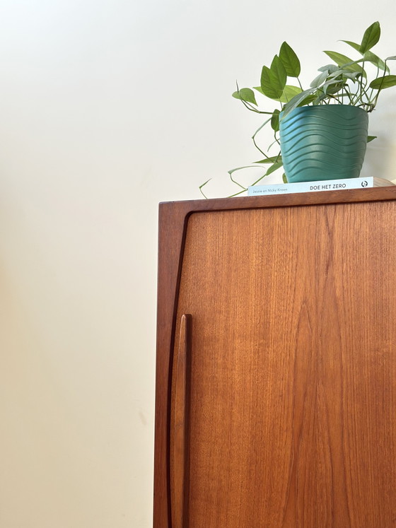Vintage highboard Danish buffet cabinet teak wood 1950s/60s/70s – Sideboard cabinet (photo 8 of 15)