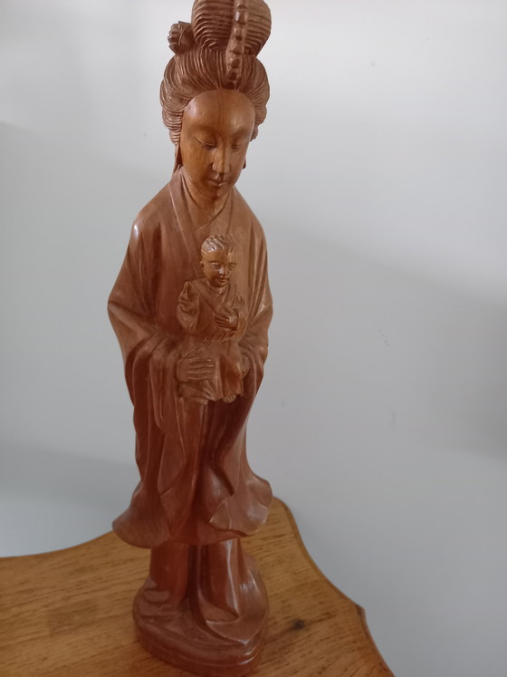 Image 1 of Estatua asiática tallada a mano – Songzi Guanyin (Fertilidad)