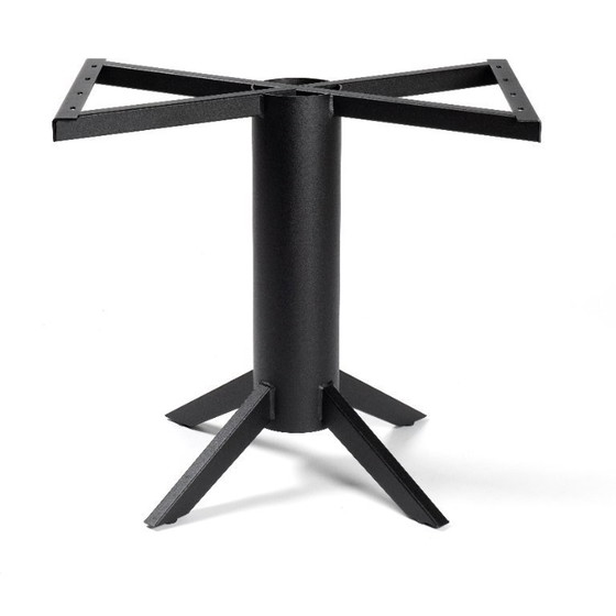 Image 1 of Organic round dining table 140x130