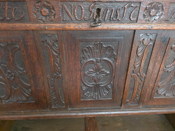 Wunderschöne antike Brauttruhe aus Eiche aus dem Jahr 1765 – Aufbewahrungsschrank, Wood (photo 11 of 17)