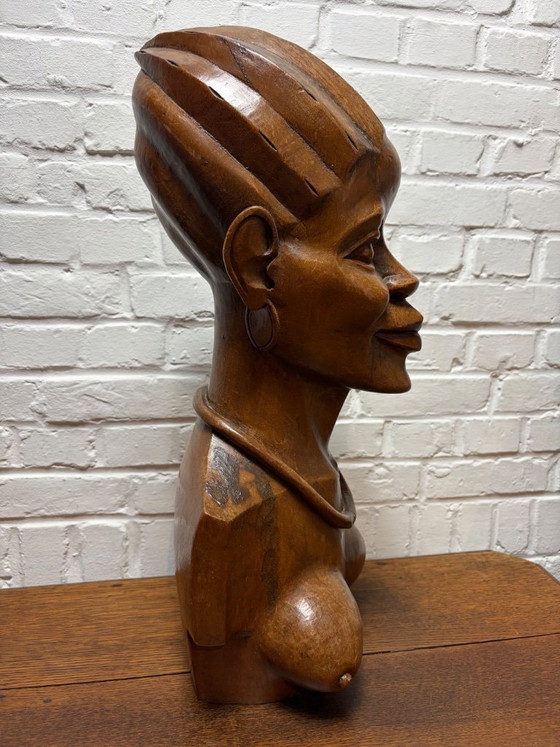 Image 1 of Busto africano vintage intagliato a mano – Legno massello (52 cm)