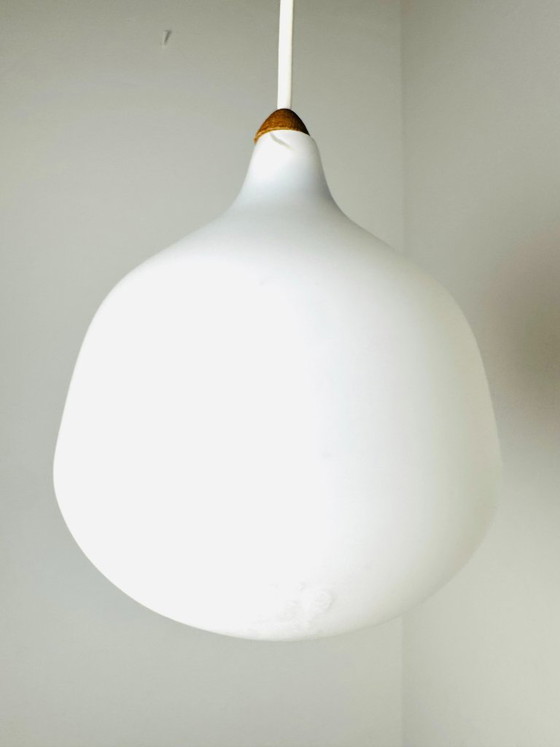 Model 705 Floating Wall Lamp in Opaline Glass and Teak by Uno & Östen Kristiansson for Luxus, Sweden, 1960s (photo 4 of 9)