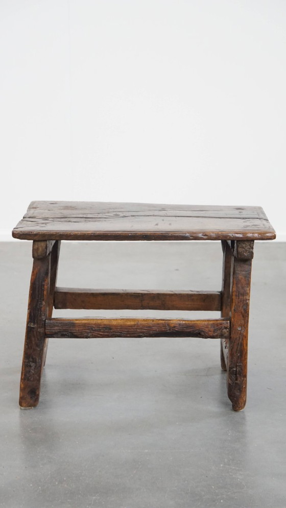 Image 1 of Antigua mesa auxiliar española del siglo XVI