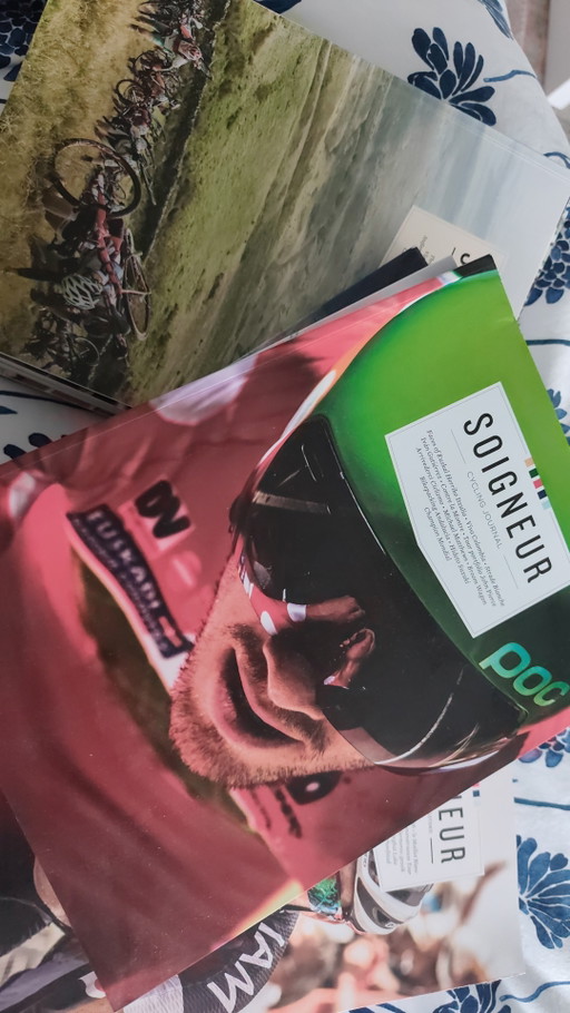 Soigneur Cycling Journal - Deel 1 (2012) T/m Deel 17 (2017) – koffietafelboeken, Paper