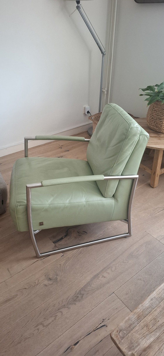 Image 1 of 2 fauteuils modernes et confortables