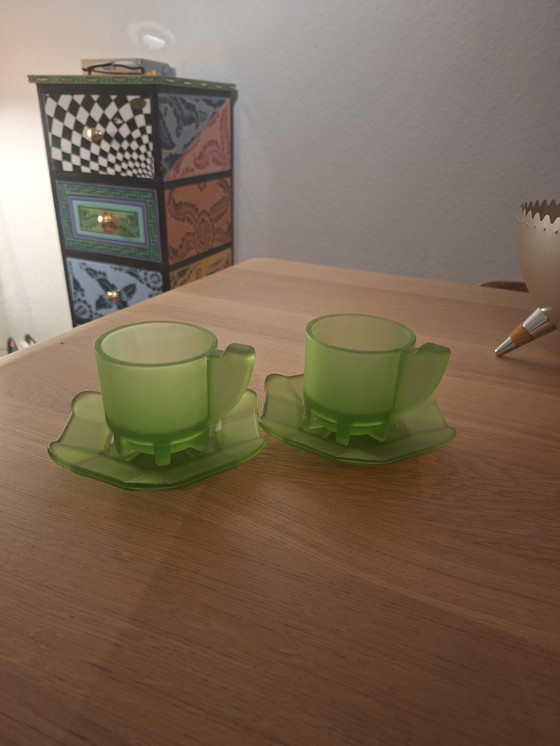 Image 1 of Deux coupes en verre de l'artiste Bas van Beek.