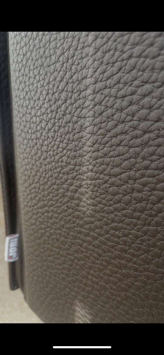 Image 1 of 2x Zitbank Milton JR