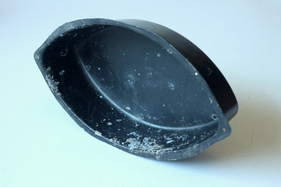 Image 1 of Jardinière Art Nouveau des années 1900, en laiton massif, soudée au feu, pièce artisanale