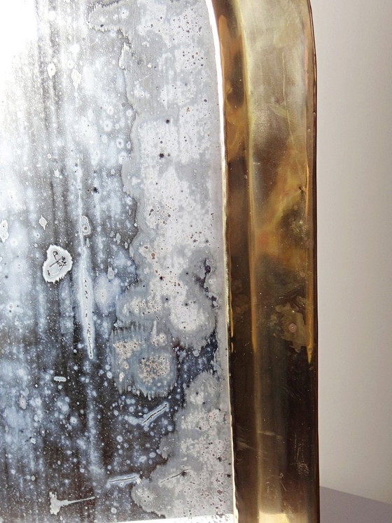 Image 1 of Grande specchio da parete vintage marocchino, realizzato a mano tra gli anni '50 e '70, con arco in ottone massiccio.