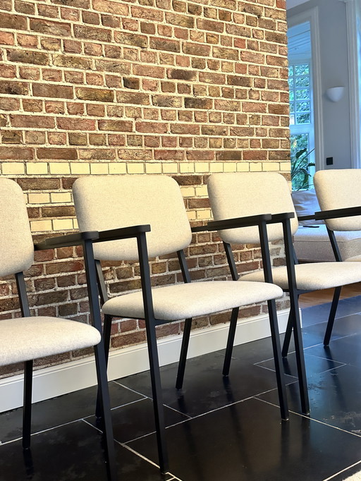 8 chairs Co Chair with armrest by Studio Henk