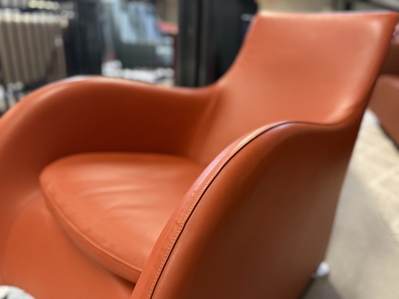 Image 1 of Modell Montis Loge Sessel Tomatenrot Leder anzeigen