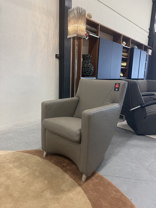 Fauteuil Leolux Dolcinea en cuir gris