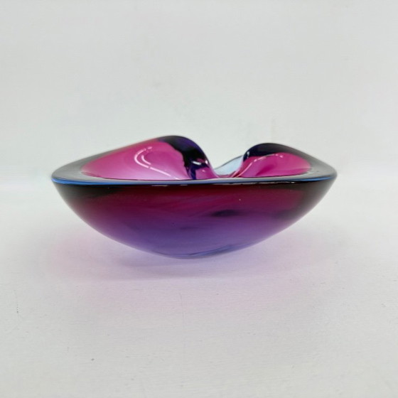 Image 1 of Set of 3 murano summerso pink glass bowls , 1970s