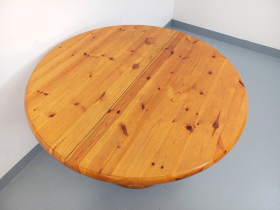 Image 1 of Table à manger ronde scandinave vintage style Rainer Daumiller en pin des années 60 70 avec rallonge