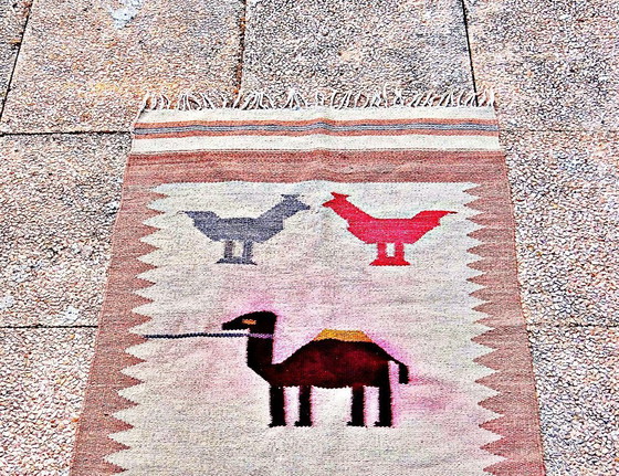 Image 1 of Alfombra bereber Kilim de lana 100x60 hecha a mano con motivos étnicos de camellos