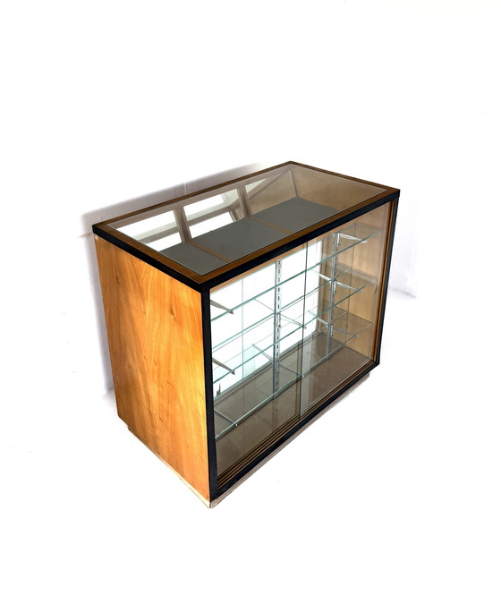 Image 1 of Comptoir/vitrine vintage en noyer, années 60