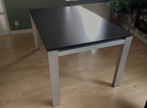 Table de salle à manger Presto de Bree's New World Design