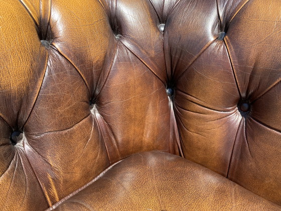 Image 1 of Ensemble canapé Chesterfield 3+2 places, marron à motif flamme